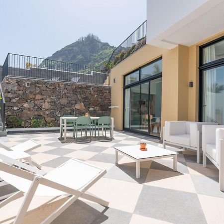 Studios By Aqua Natura Hotels Porto Moniz Bagian luar foto